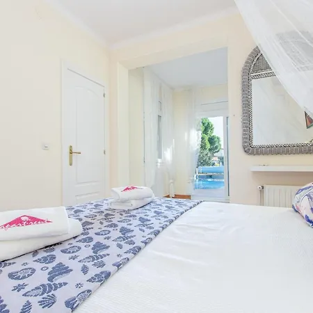 Apart-rent Ter 0010 * Empuriabrava